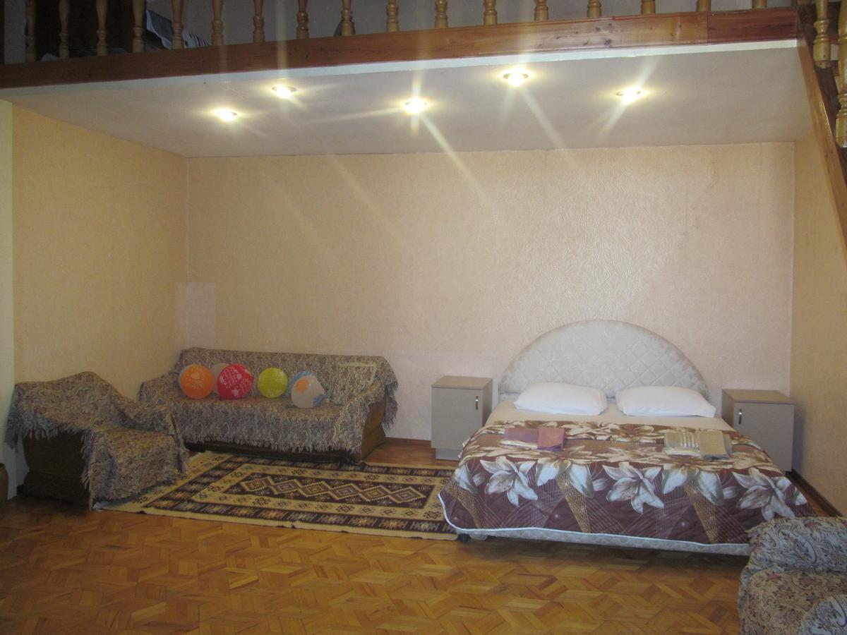 Grandma'S Hotel Tbiliszi Kültér fotó